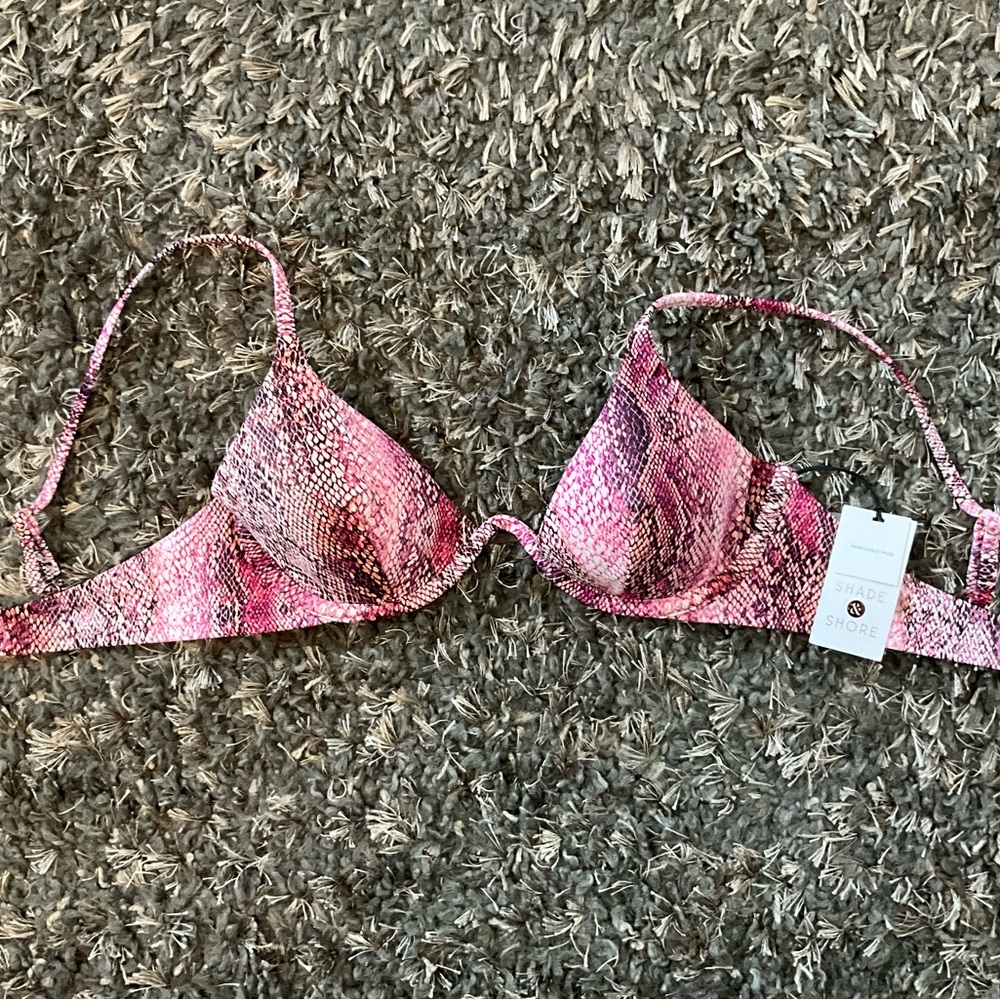 NWT SHADE & SHORE Pink Snake Skin Bikini Top | 34C